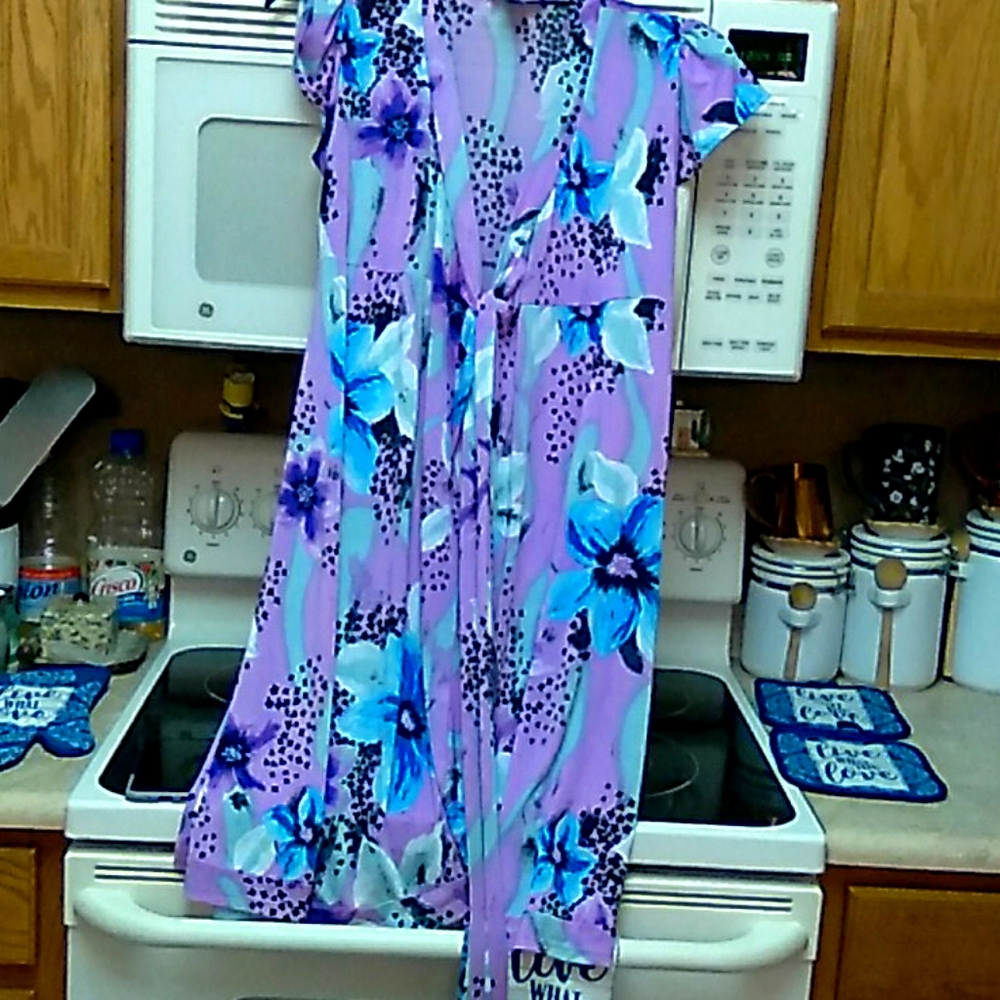 Everly & Grey bathrobe